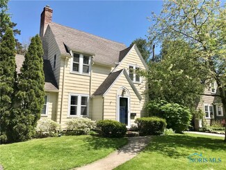 2452 Orchard Rd, Ottawa Hills, OH 43606