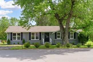 2155 Yount Dr, Greenbrier, TN 37073