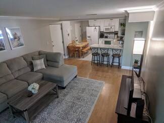 305 Riverside Ave Unit 22, Medford, MA 02155