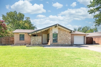 2942 Esterbrook Dr, Dallas, TX 75234