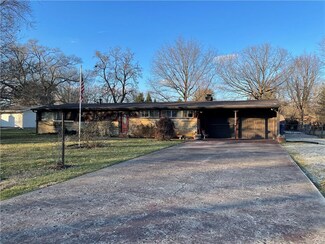 8436 Lindbergh Dr, Indianapolis, IN 46239