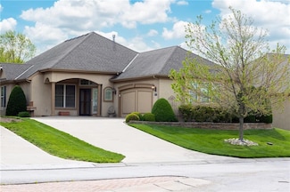 1649 NE Woodland Shores Cir, Lees Summit, MO 64086
