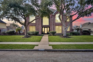 2110 Five Iron Dr, Houston, TX 77089