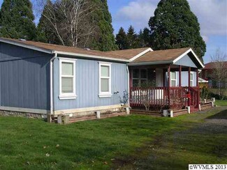 2710 Maple Ave NE, Salem, OR 97301