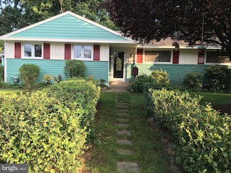 108 S Garden Blvd, Beverly, NJ 08010