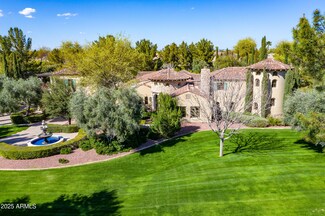 29 E Oakwood Hills Dr, Chandler, AZ 85248