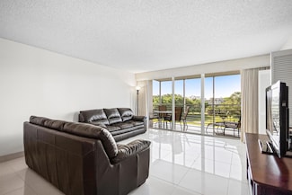 3510 Oaks Way Unit 501, Pompano Beach, FL 33069