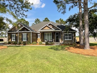 747 Carriage Crossing, Hahira, GA 31632