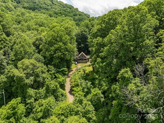 687 Willow Creek Rd, Leicester, NC 28748