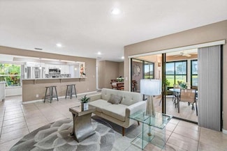 5944 Forest Grove 1 Dr Unit 1, Boynton Beach, FL 33437