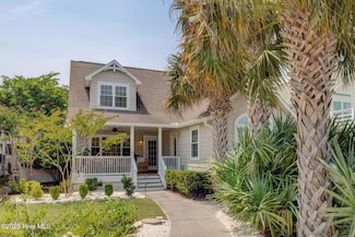 927 Riptide Ln, Carolina Beach, NC 28428