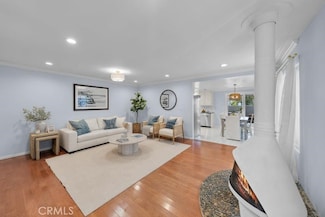 1736 Speyer Ln, Redondo Beach, CA 90278