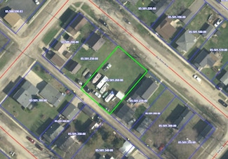 436 Desoto Ave, East Dubuque, IL 61025