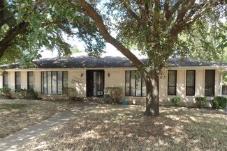 2711 Maceo Cir, Dallas, TX 75216