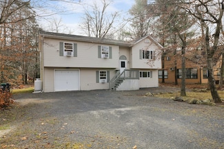 7141 Susquehanna Dr, Coolbaugh Township, PA 18466