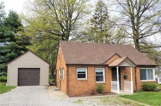 75 W Sunset Dr, Rittman, OH 44270