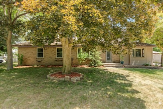 3050 Sharon Ave SW, Wyoming, MI 49519