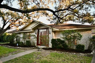 12207 Appleby Dr, Houston, TX 77031