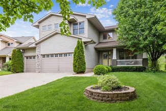 6817 Jules Verne Ct, Johnston, IA 50131