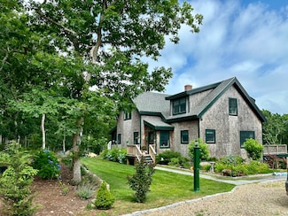 96 Hammett Ln, Chilmark, MA 02535