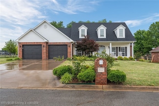 5801 Cedar Break Dr, Fort Smith, AR 72916