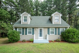 7 Oak Ave, Salem, NH 03079