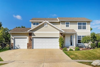 15231 Aurora Cir, Urbandale, IA 50323