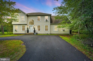 269 Sage Rd, Long Pond, PA 18334