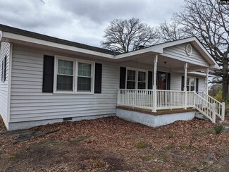 2651 Providence Rd, Cassatt, SC 29032