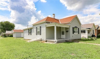 6418 Washington St, Saint Joseph, MO 64504