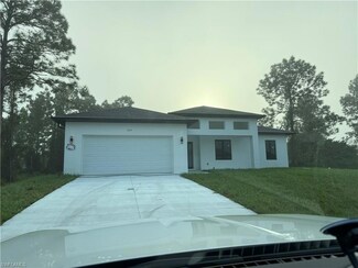 835 Burbank Ave S, Lehigh Acres, FL 33974