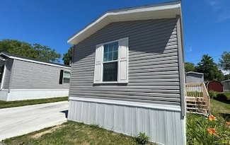 7055 Quarry Rd Unit 180, Amherst, OH 44001