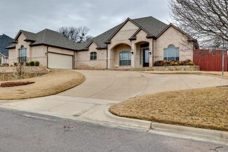 620 Waterchase Dr, Fort Worth, TX 76120
