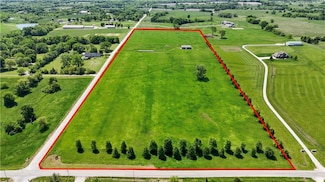 4500 W 223rd St, Bucyrus, KS 66013