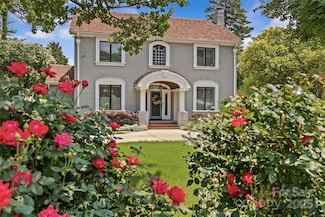 1619 Providence Rd, Charlotte, NC 28207