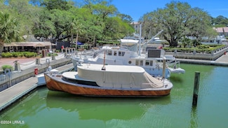 13 Harbour Town Yacht Club, Hilton Head Island, SC 29928