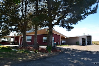 4417 Oak Rd, Ontario, OR 97914