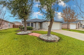 2912 Santa Sabina Dr, Grand Prairie, TX 75052