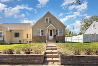 2028 3rd St E, Saint Paul, MN 55119
