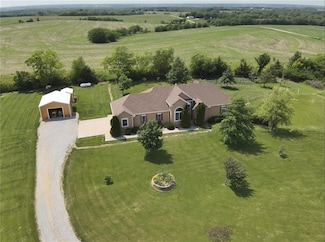 12720 Oval Ave, Winston, MO 64689
