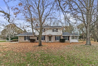 N53W35963 W Lake Dr, Oconomowoc, WI 53066