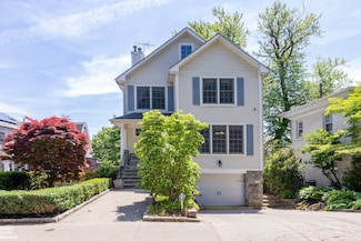 2740 Netherland Ave, Bronx, NY 10463