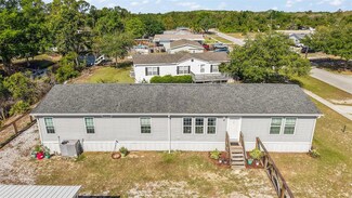 35124 Forest Lake Rd, Leesburg, FL 34788