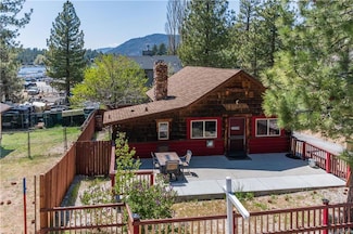 344 Edgemoor Rd, Big Bear Lake, CA 92315