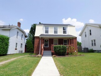 1810 Kemble Ave, South Bend, IN 46613