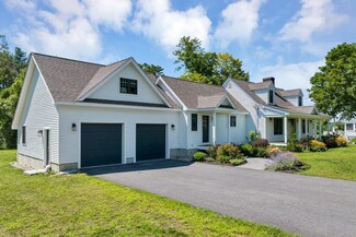 11 Goodrich Rd, Wolfeboro, NH 03894