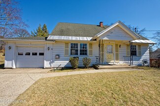 31 Mellon Ave, Troy, NY 12180
