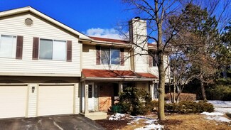 5507 Barclay Ct Unit 15, Clarendon Hills, IL 60514