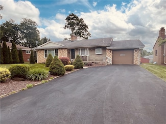 122 E Elizabeth St, New Castle, PA 16105