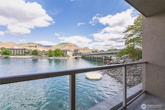 322 W Woodin Ave Unit 711, Chelan, WA 98816